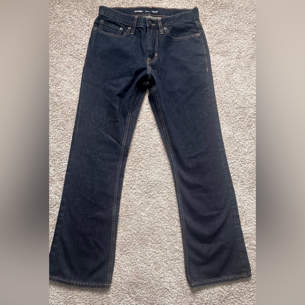 Men’s Old Navy NWOT dark wash bootcut denim 29 waist 30 length never worn!